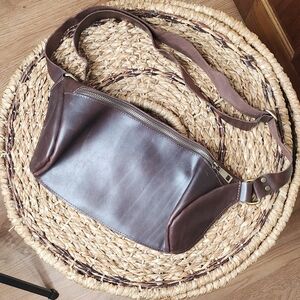 NEW Brown Leather Crossbody Travel Bag